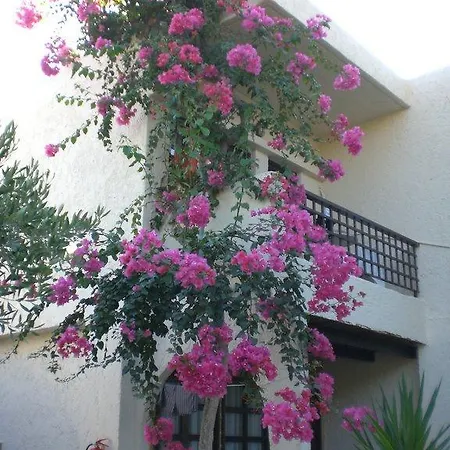Sandy فندق Paralia Kourna